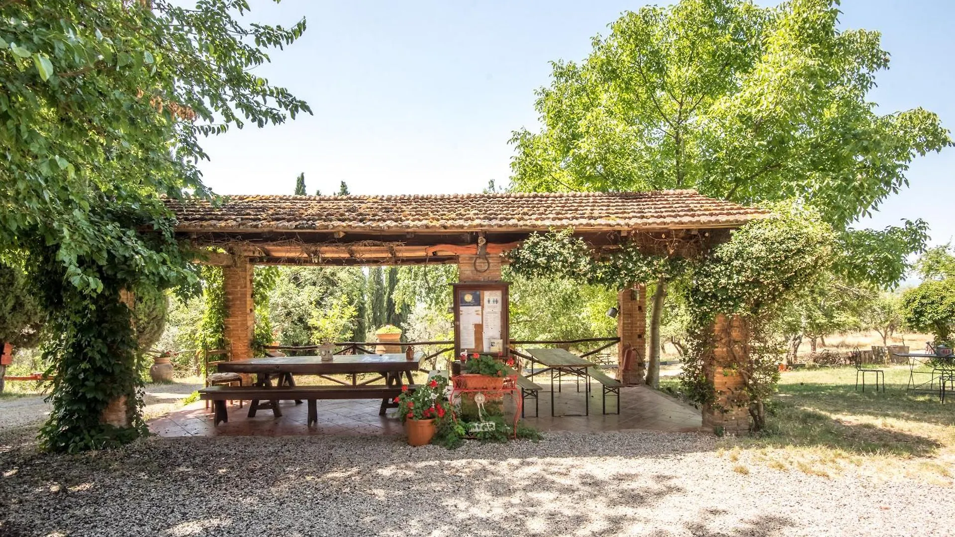 Poggio Primo - Bilocale Santolaio Villa Castiglion Fibocchi Farm stay